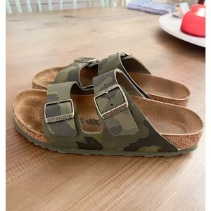 Birkenstock Camo size 40